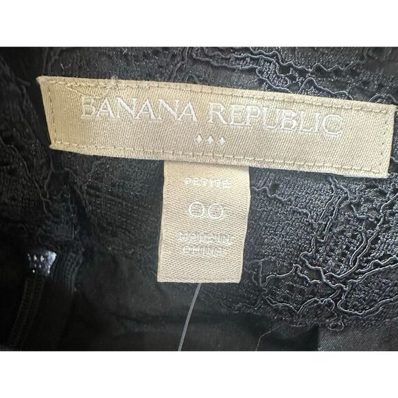 Banana Republic Black Lace Crochet Mini Pencil Skirt Size 00P Petite Whimsigoth - Picture 15 of 16